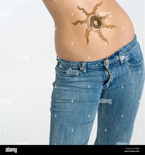 tatuajes abdomen mujer|tatuajes en el vientre.